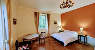 Le manoir de la Borie sur la commune de La Porcherie en Haute-Vienne - chambre 4_24 Le manoir de la Borie sur la commune de La Porcherie en Haute-Vienne - chambre 4_24