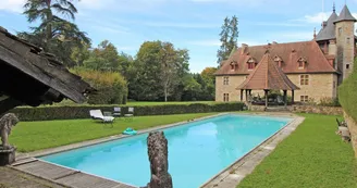 La Maison des Bois gîte du Domaine de Montintin à Chateau Chervix - la piscine_24 La Maison des Bois gîte du Domaine de Montintin à Chateau Chervix - la piscine_24