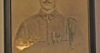 Gite le 1906 à Beau Bourna commune de Glanges - Portrait de Leonard_28 Gite le 1906 à Beau Bourna commune de Glanges - Portrait de Leonard_28
