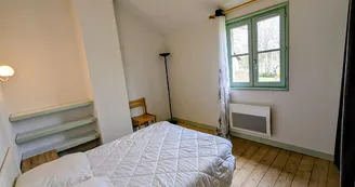 Gite "Pierrelaine - Etang de La Roche" à Meuzac en Haute-Vienne (Limousin)- chambre double étage_10