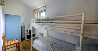 Gite "Chataignol - Etang de La Roche" à Meuzac en Haute-Vienne (Limousin)- chambre étage_10