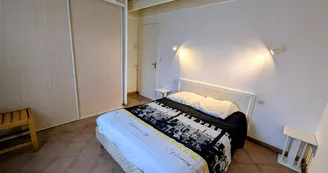 Gite "Chavagnac - Etang de La Roche" à Meuzac en Haute-Vienne (Limousin)- chambre rez de chaussée_8 Gite "Chavagnac - Etang de La Roche" à Meuzac en Haute-Vienne (Limousin)- chambre rez de chaussée_8
