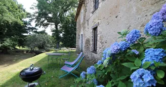 Le vieux château à Vicq sur Breuilh en Haute-Vienne (Nouvelle Aquitaine)_36