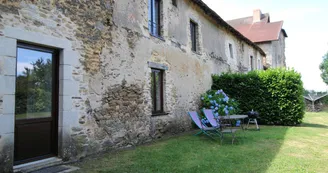 Le vieux château à Vicq sur Breuilh en Haute-Vienne (Nouvelle Aquitaine)_35